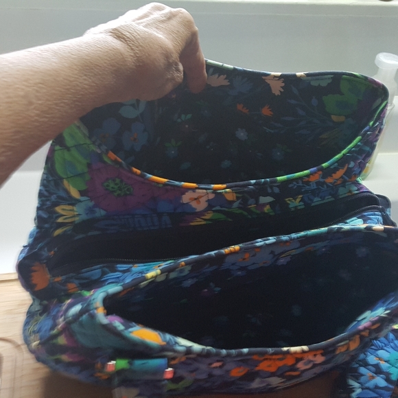 Vera Bradley purse, cosmetic bag, and wallet - Picture 2 of 6